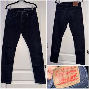 Levi's women’s Black Jeans